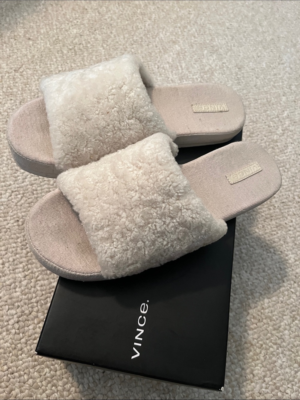 Vince Kenia Shearling Slides – Turtledove (Size 9.5)